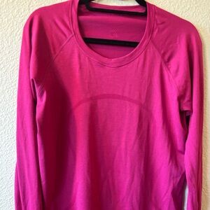 Lululemon Athletica Fuchsia Long Sleeve Top